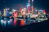 上海绝恋：一段令人动容的城市故事